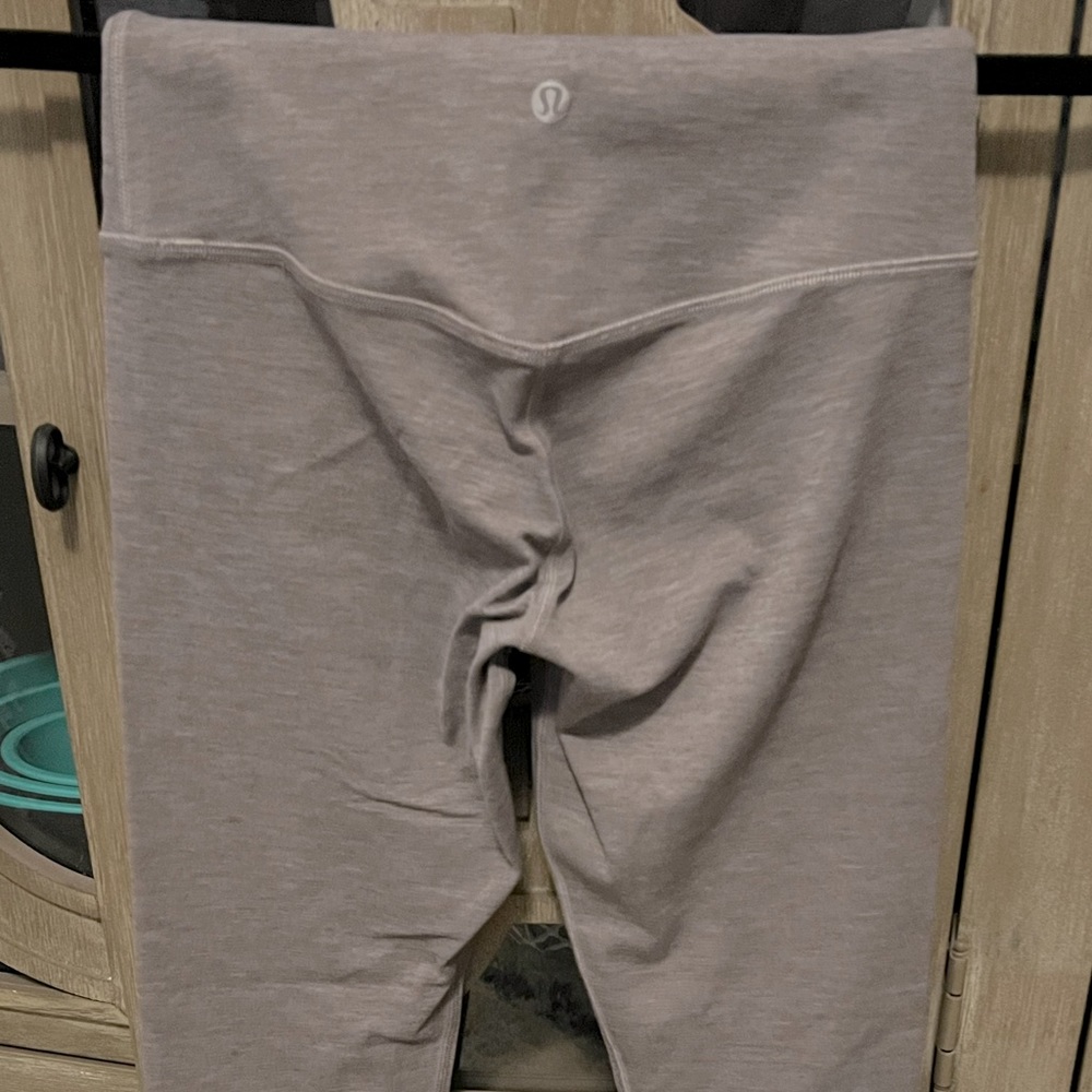 📍SOLD 📍 LULULEMON Align Leggings